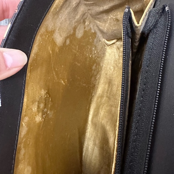 SOLD VERSACE VINTAGE GOLD BAROQUE LEOPARD PRINT 💯 authentic Final Price - Picture 16 of 16